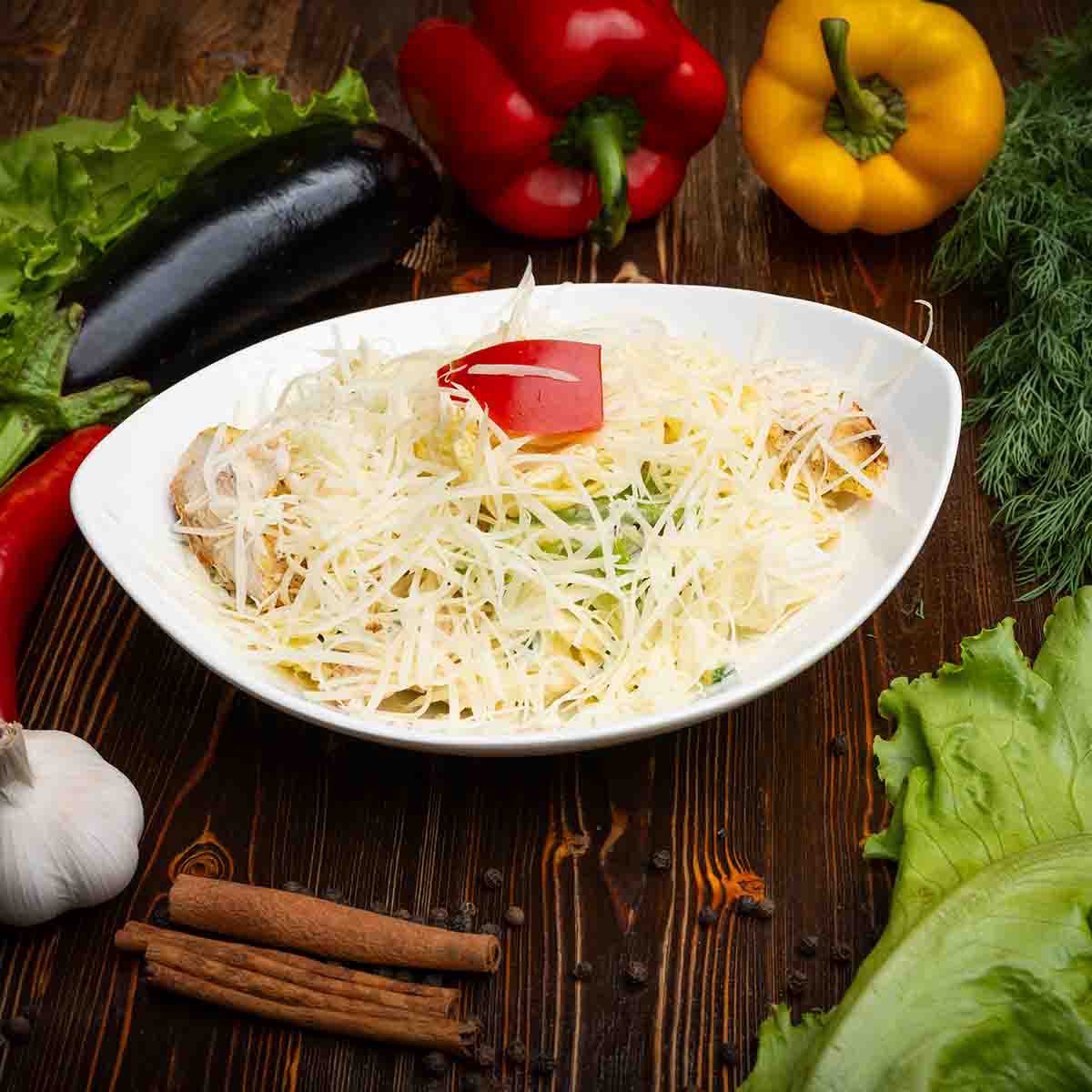 Цезарь с курицей