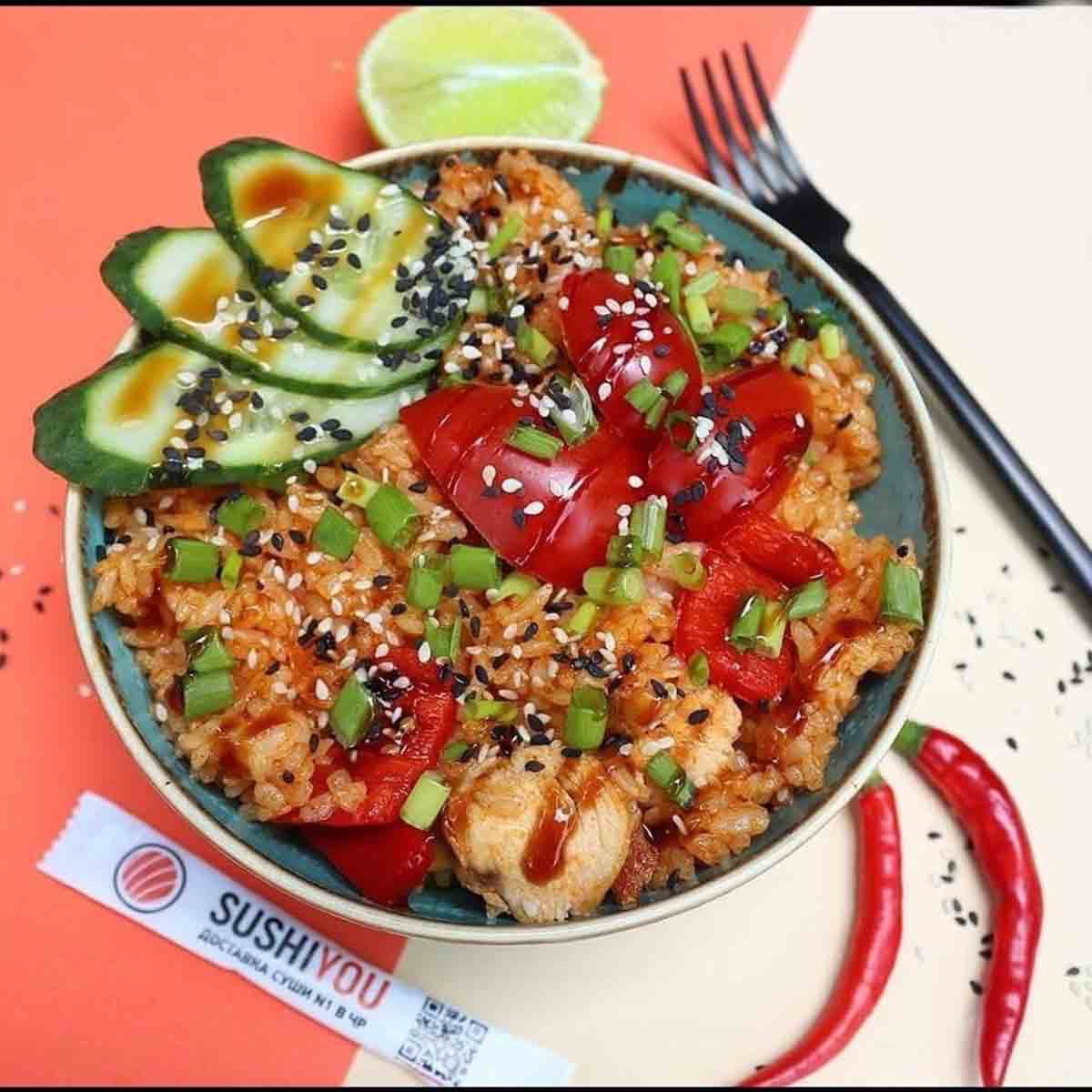 Рис с курицей и овощами