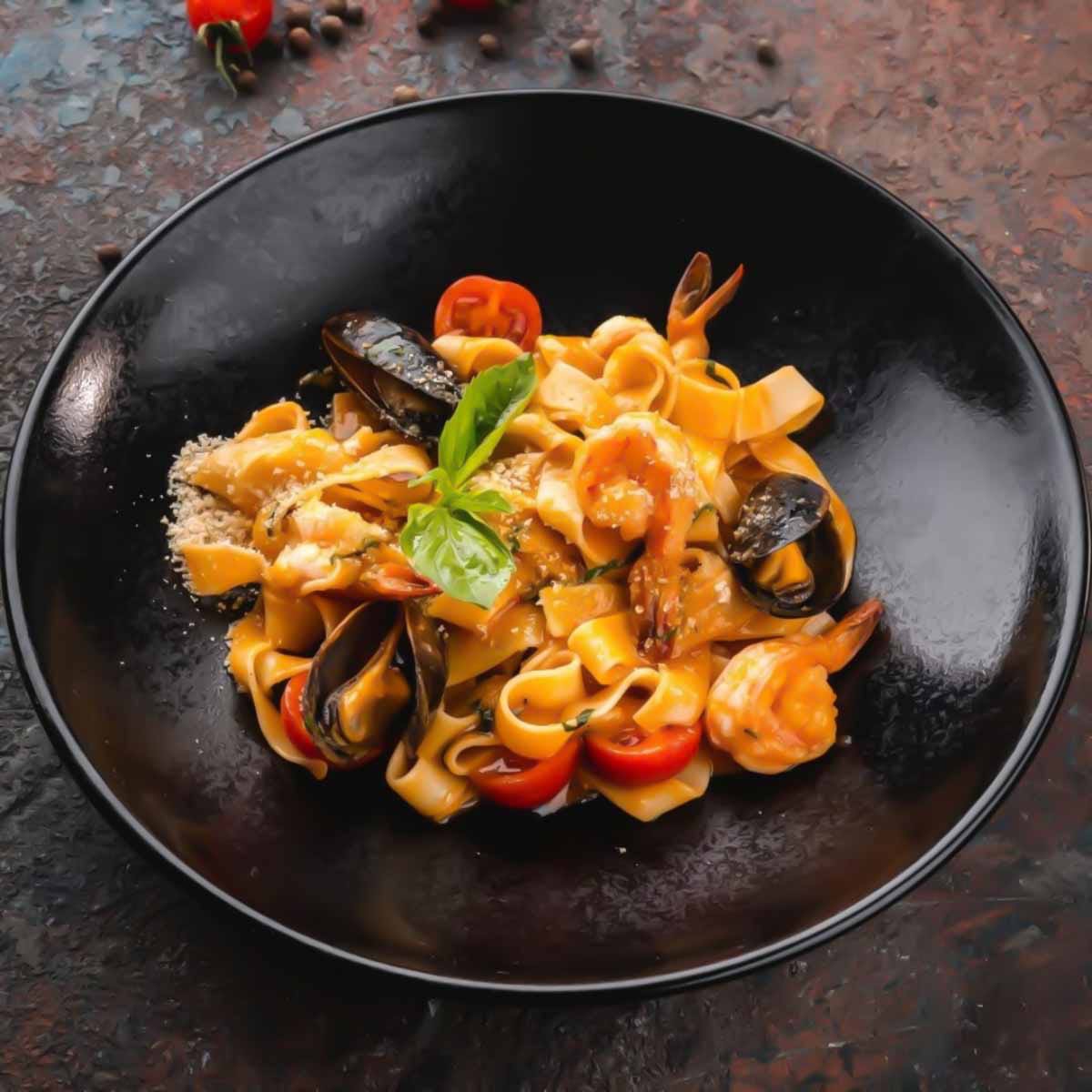 Спагетти с морепродуктами