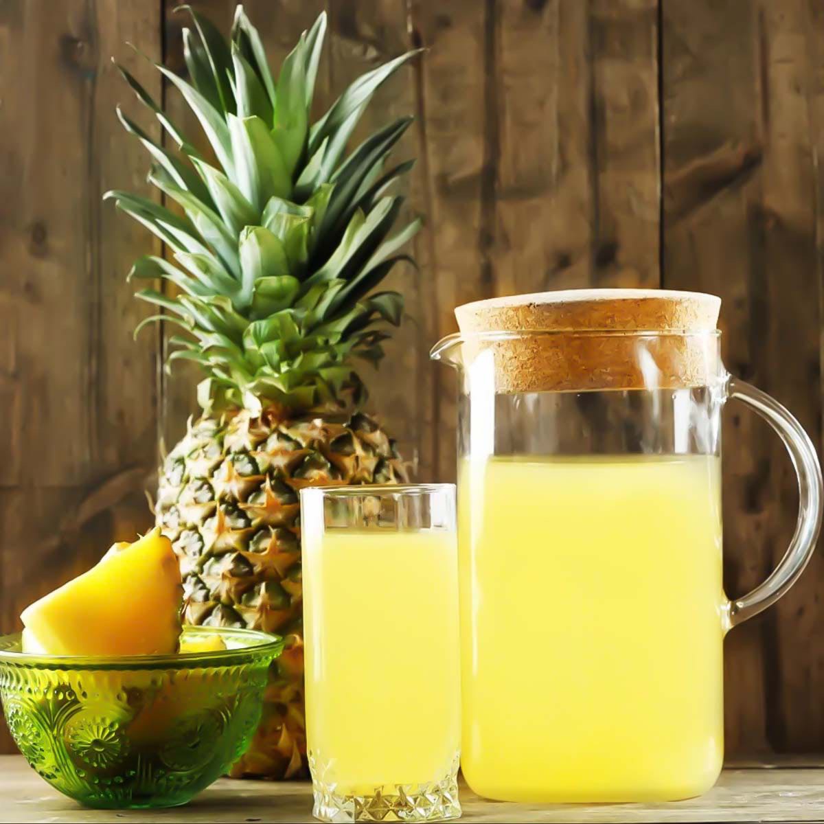 Ананасовый натуральный сок