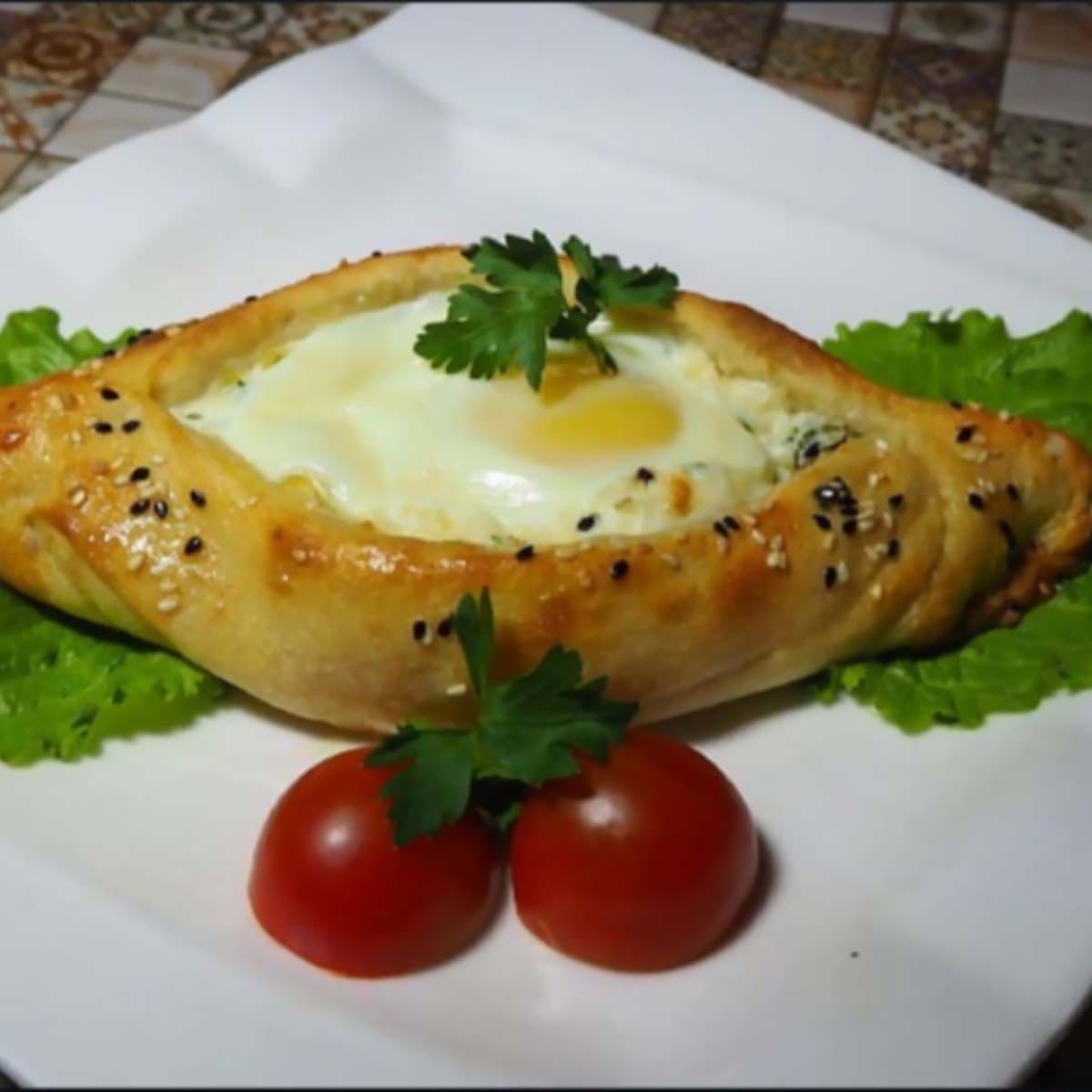 Хачапури по-аджарски