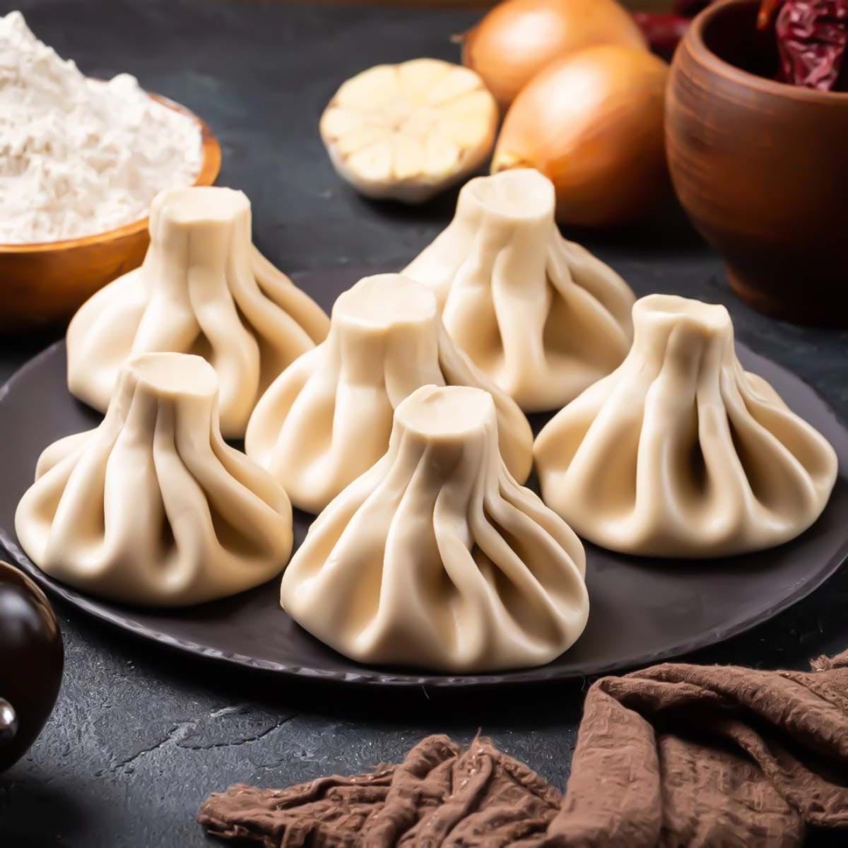 Вареные хинкали с сыром