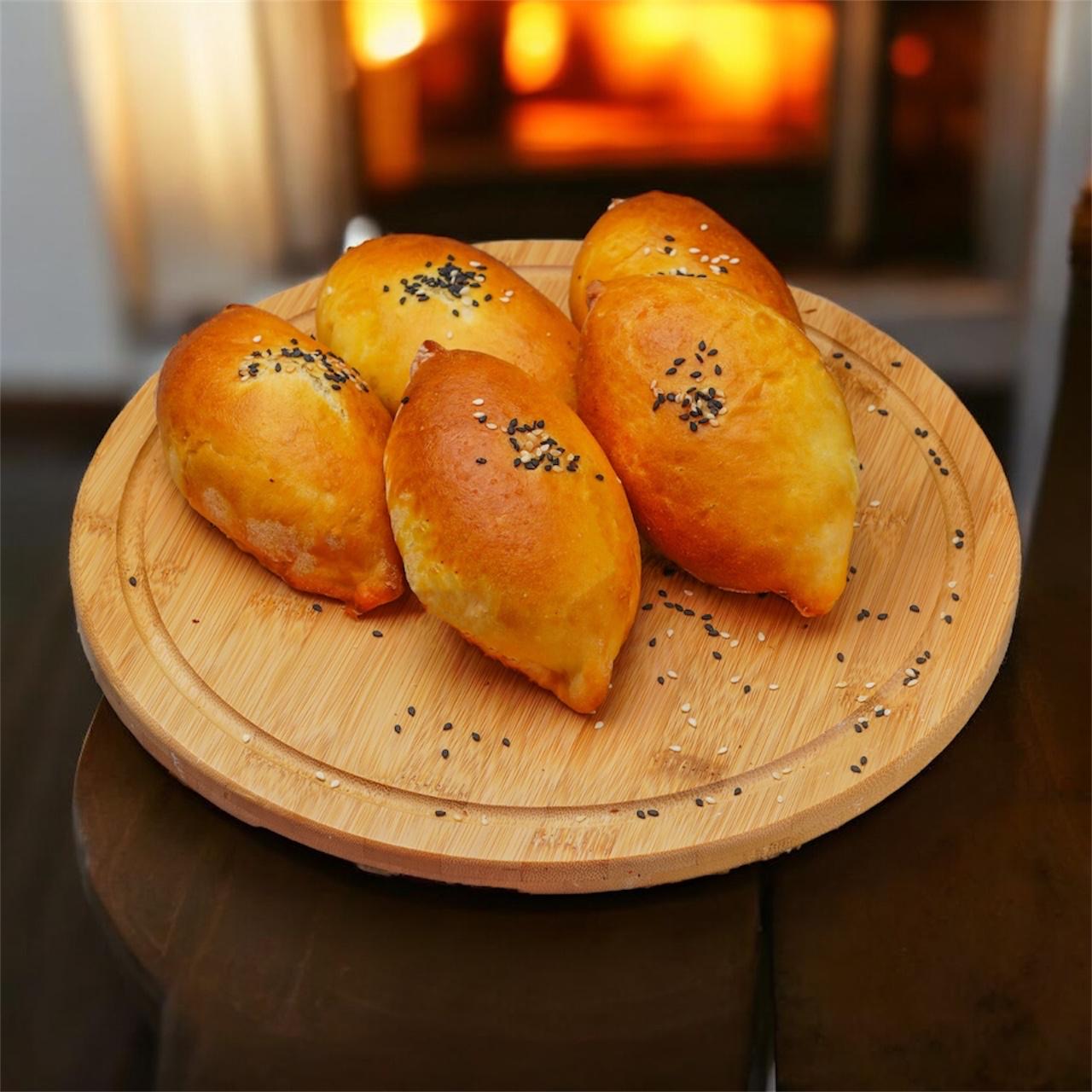 Пирожок с мясом запеченный 1шт