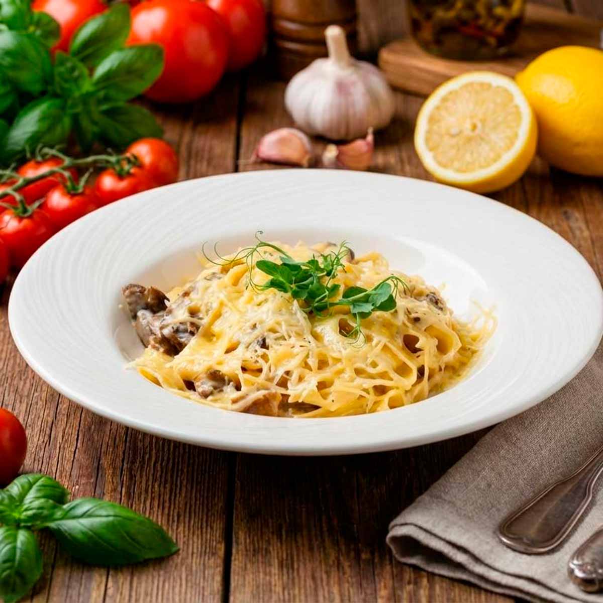 Паста с говядиной и грибами